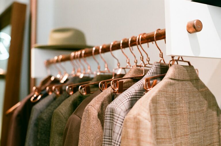 Impact premium, espacement optimal, analyse des ventes: Les secrets du merchandising minimaliste