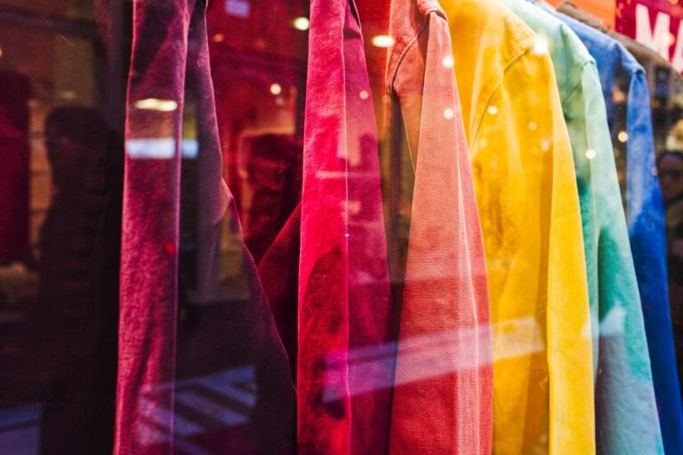 Maîtriser le color blocking pour une présentation produits impactante