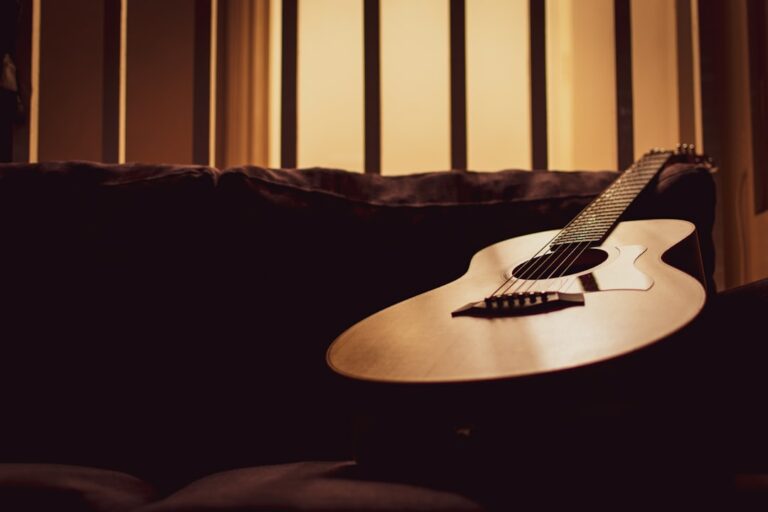 Améliorer la qualité sonore des espaces commerciaux : techniques avancées d’optimisation acoustique