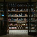 La synchronisation musicale multi-magasins : solutions techniques avancées