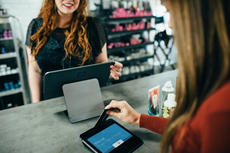 Stratégies et mesures efficaces: Maximiser l’impact des clients ambassadeurs