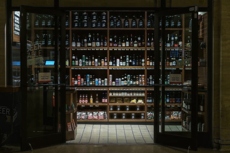 Méthodes, gestion des objections et taux de transformation: Maîtriser le closing efficace en vente au détail
