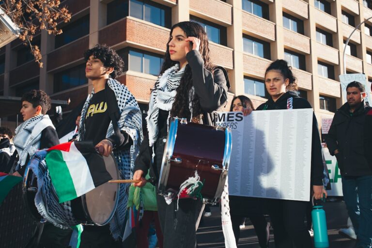 Silos magasins-siège : frictions et canaux directs