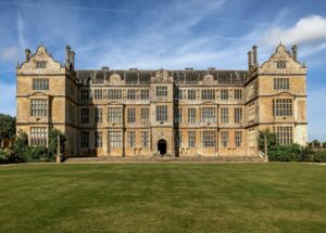 L’impact de l’autorité perçue dans la communication professionnelle