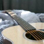 Réduire la réverbération avec traitement acoustique discret