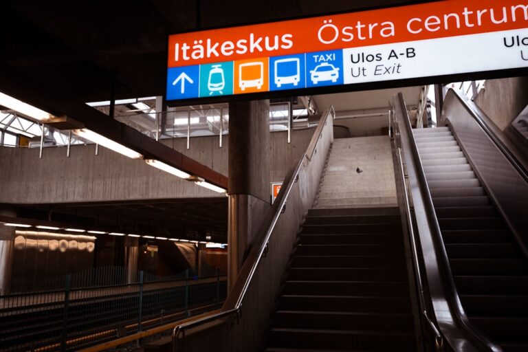 Plateformes OMS unifiées : orchestrer stocks entre web, entrepôt et magasin