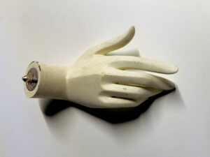 Mannequins et silhouettes : déclencher l’essayage avec poses et accessoires.