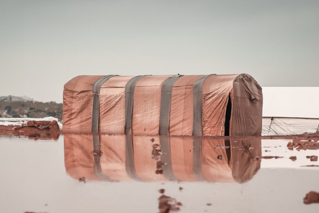 Conflit de voisinage : nuisances, horaires et médiation