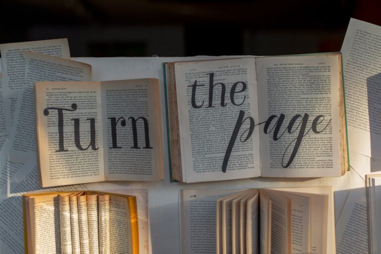 Storytelling en vitrine : scénario clair et message lisible depuis le trottoir