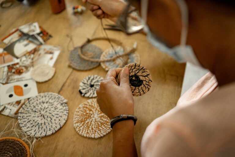 Exploration des Arts Créatifs: Techniques, Kits et Démos