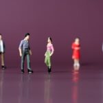 Segmentation par personas : zones et messages adaptés aux motivations des visiteurs