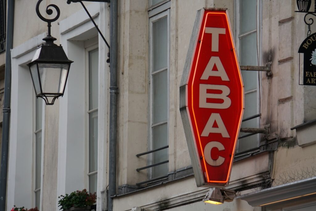 Tabac/presse : Gestion linéaires réglementés et cross-sell feu/accastillage