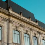 Maîtriser les Beaux-arts : tests pinceaux/couleurs, lumière neutre et exemples d’œuvres didactiques