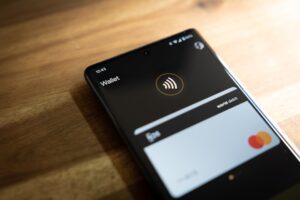 Optimiser l&rsquo;évitement paiement mobile : friction ; former et afficher