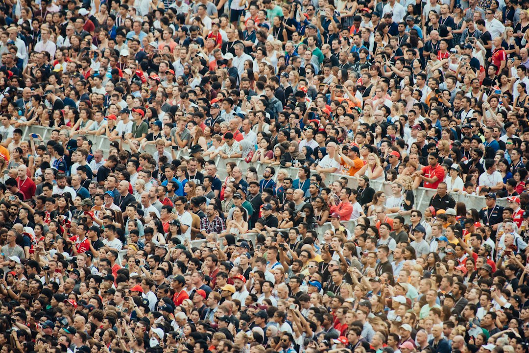 Photo Crowd management